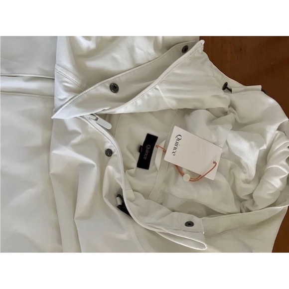 Weather resistant and hooded - Picture 2 of 2